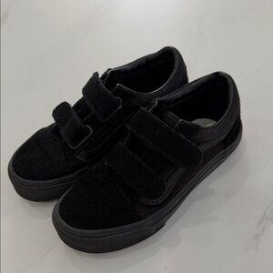 Vans Kids All Black Velcro Sneakers